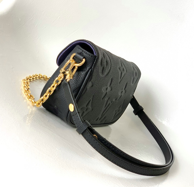 【Louis Vuitton】ルイヴィトン スーパーコピー ウォレット オン チェーン・アイビー ブラック（M82154）