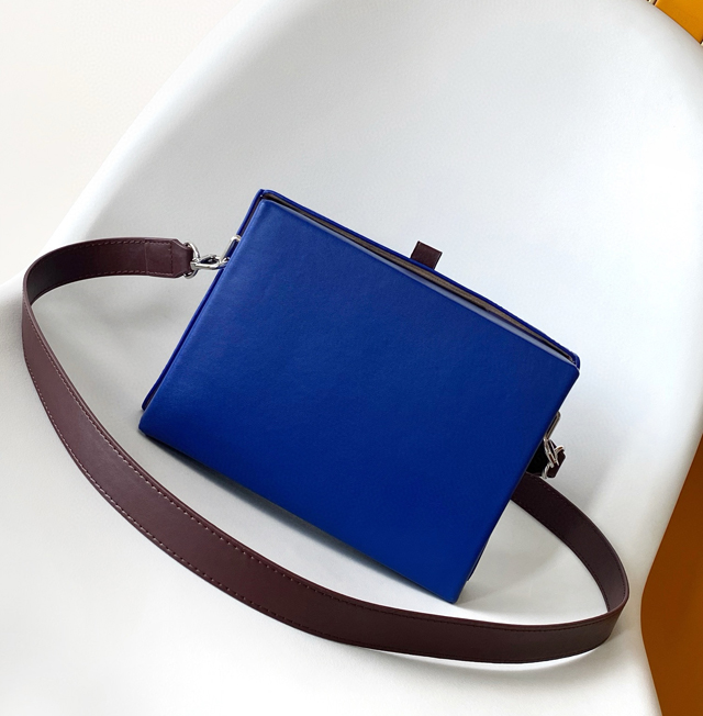 【Louis Vuitton】ルイヴィトン スーパーコピー ショッパー・クラッチ ブルー（M14028）