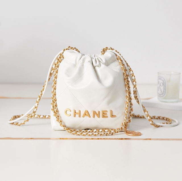 【CHANEL 】シャネル スーパーコピー CHANEL 22 ミニ バッグ（AS3980 B08037 10601）