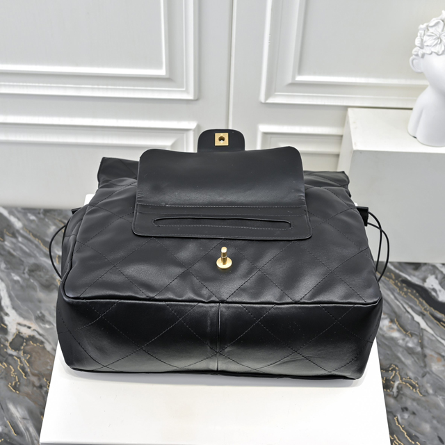 【CHANEL 】シャネル スーパーコピー 2024/25年 クルーズ コレクション ショー ショッピング バッグ ブラック（AS5315）