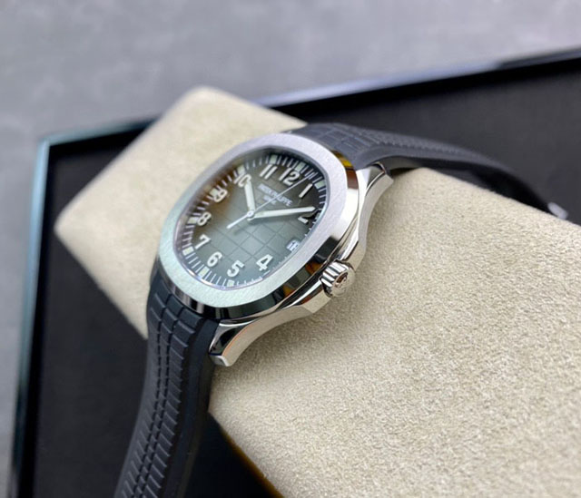 【PATEK PHILIPPE】パテックフィリップ スーパーコピー アクアノート エクストララージ 5167A-001 ブラック【3K工場出品】