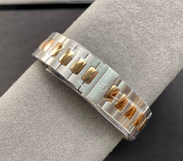 【PATEK PHILIPPE】パテックフィリップ スーパーコピー ノーチラス クロノグラフ 5980/1AR-001 ブルー 44MM【3K工場出品】