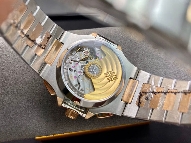 【PATEK PHILIPPE】パテックフィリップ スーパーコピー ノーチラス クロノグラフ 5980/1AR-001 ブルー 44MM【3K工場出品】
