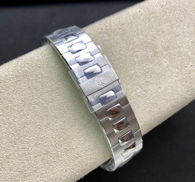 【PATEK PHILIPPE】パテックフィリップ スーパーコピー ノーチラス クロノノグラフ 5980/1A-019【3K工場出品】