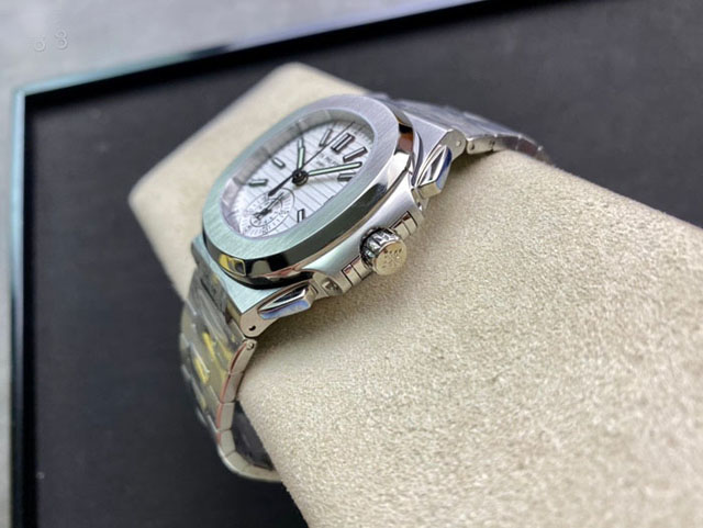 【PATEK PHILIPPE】パテックフィリップ スーパーコピー ノーチラス クロノノグラフ 5980/1A-019【3K工場出品】