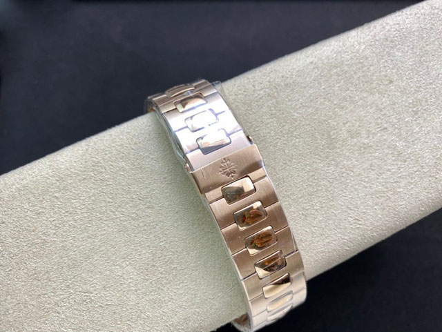 【PATEK PHILIPPE】パテックフィリップ スーパーコピー ノーチラス クロノグラフ 5980/1R-001【3K工場出品】