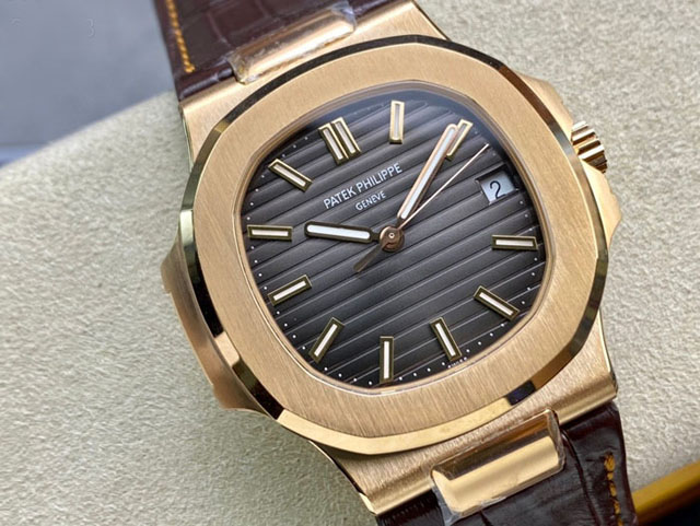 【PATEK PHILIPPE】パテックフィリップ スーパーコピー ノーチラス ラージ 5711R-001【3K工場出品】