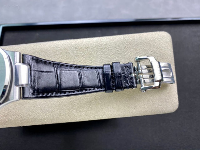 【PATEK PHILIPPE】パテックフィリップ スーパーコピー ノーチラス 5711G-001【3K工場出品】