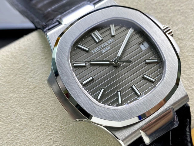 【PATEK PHILIPPE】パテックフィリップ スーパーコピー ノーチラス 5711G-001【3K工場出品】