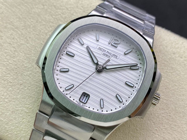 【PATEK PHILIPPE】パテックフィリップ スーパーコピー ノーチラス 7118/1A-010【3K工場出品】