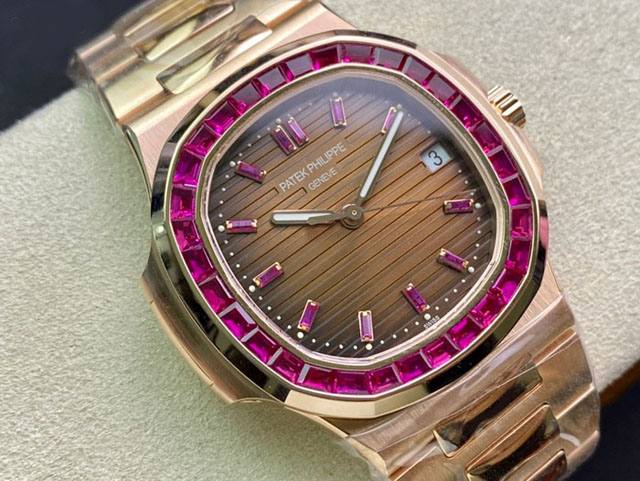 【PATEK PHILIPPE】パテックフィリップ スーパーコピー ノーチラス 5723/112R-001【3K工場出品】