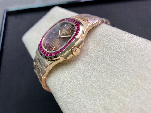 【PATEK PHILIPPE】パテックフィリップ スーパーコピー ノーチラス 5723/112R-001【3K工場出品】