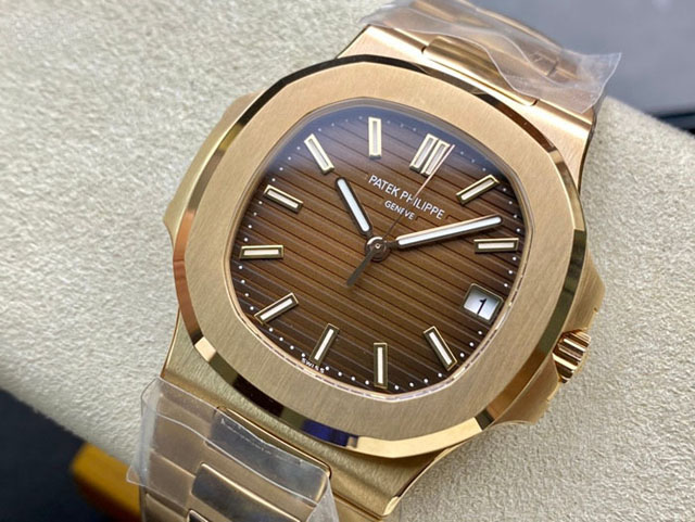 【PATEK PHILIPPE】パテックフィリップ スーパーコピー ノーチラス 5711/1R-001 40MM【3K工場出品】