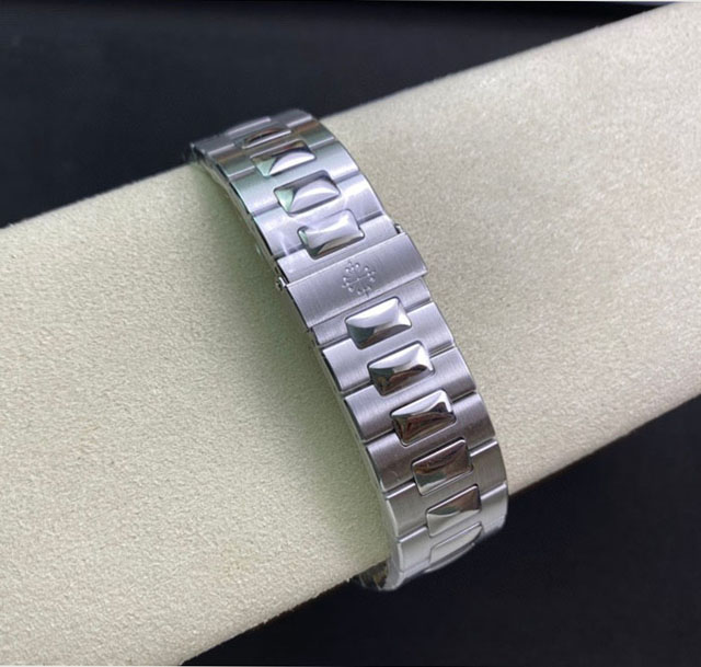 【PATEK PHILIPPE】パテックフィリップ スーパーコピー ノーチラス 5711/1P 40周年記念限定【3K工場出品】