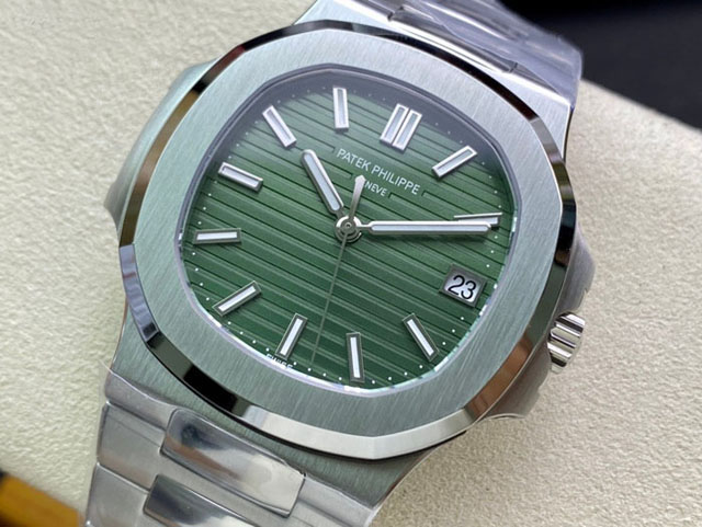 【PATEK PHILIPPE】パテックフィリップ スーパーコピー ノーチラス 5711/1A-014 グリーン【3K工場出品】