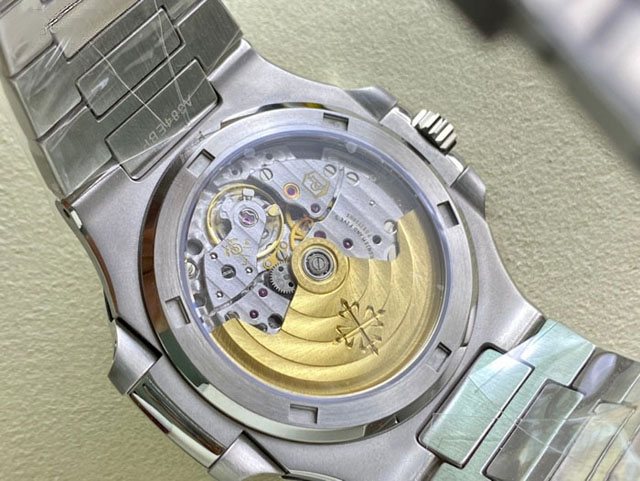 【PATEK PHILIPPE】パテックフィリップ スーパーコピー ノーチラス 5711/1A-014 グリーン【3K工場出品】
