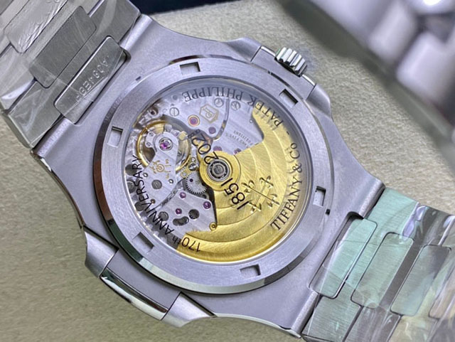 【PATEK PHILIPPE】パテックフィリップ スーパーコピー ノーチラス ターコイズ 5711/1A-018【3K工場出品】