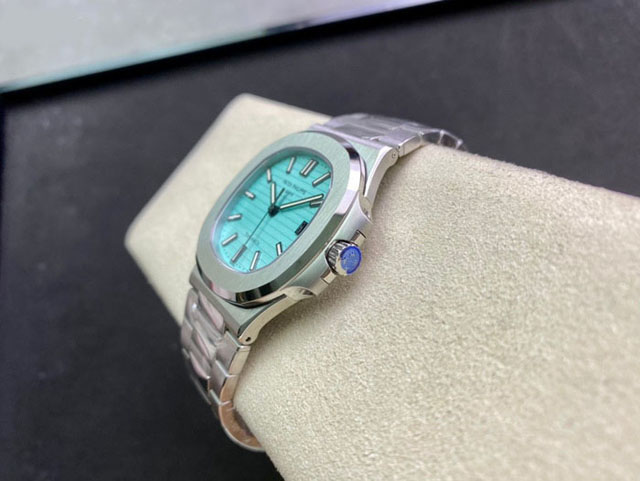 【PATEK PHILIPPE】パテックフィリップ スーパーコピー ノーチラス ターコイズ 5711/1A-018【3K工場出品】