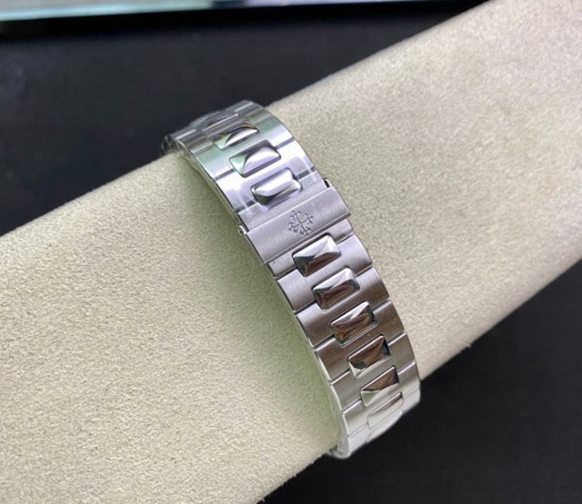 【PATEK PHILIPPE】パテックフィリップ スーパーコピー ノーチラス ターコイズ 5711/1A-018【3K工場出品】