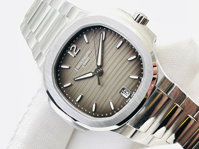 【PATEK PHILIPPE】パテックフィリップ スーパーコピー ノーチラス 7118/1A-011【3K工場出品】