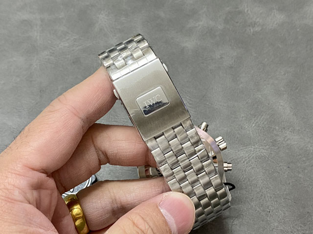  IWC スーパーコピー インターナショナルウォッチカンパニー パイロットウォッチ クロノグラフ IW377709【ZF工場出品】