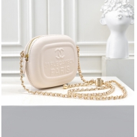 【CHANEL 】シャネル スーパーコピー 2024/25年 クルーズ コレクション ショー ミニ カメラ バッグ ホワイト（AS5318 B18787 10601）