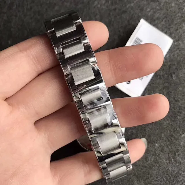  V6工場 カルティエ スーパーコピー バロン ブルー ドゥ カルティエ レディクオーツ ウォッチ 33MM（WSBB0016）