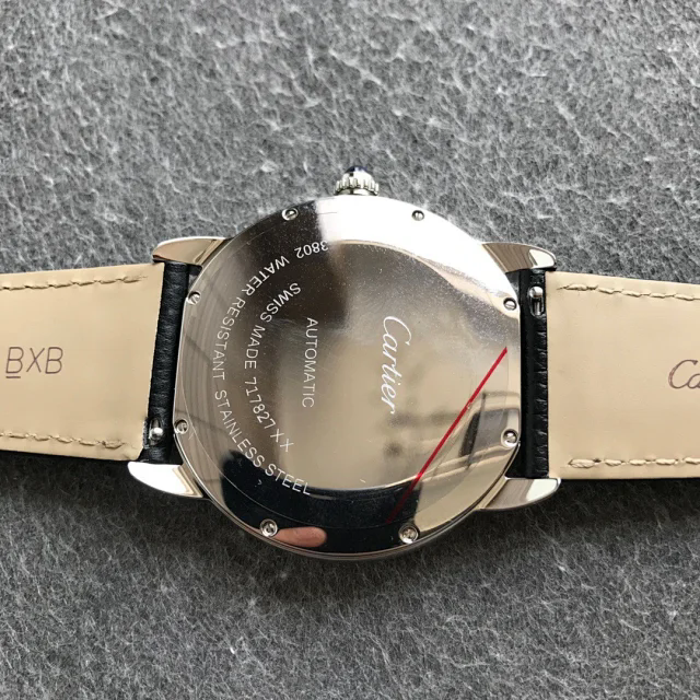  AF工場 カルティエ スーパーコピー ロンド ソロ ドゥ カルティエ シリーズ ウォッチ 42MM（W6701010）