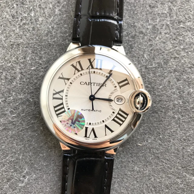 AF工場 カルティエスーパーコピー バロン ブルー ドゥ カルティエ ウォッチ 42MM（W69012Z4）
