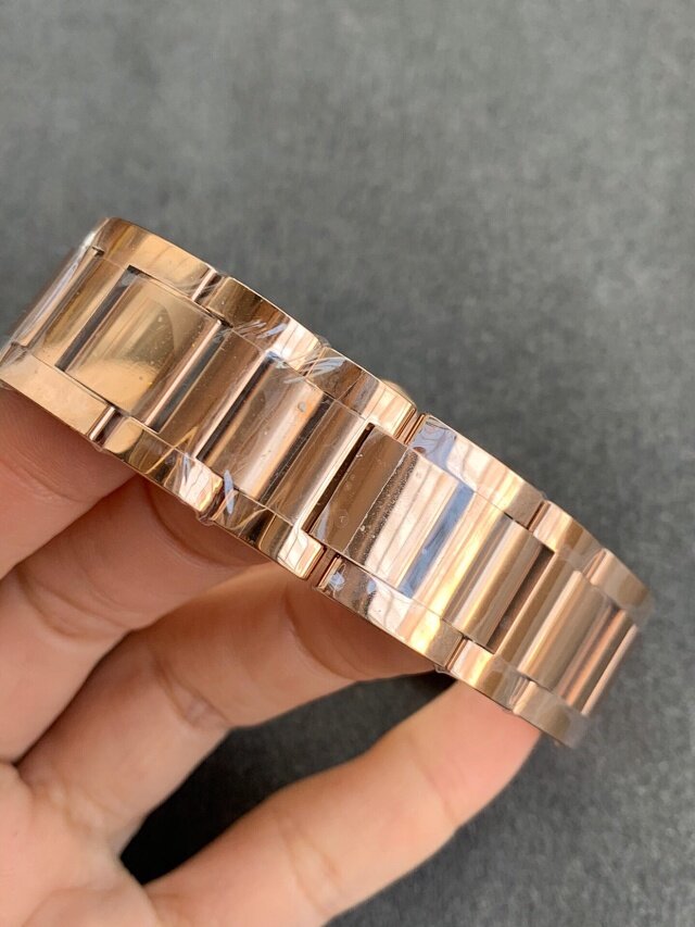 V6工場の最新作 カルティエスーパーコピー バロン ブルー ドゥ カルティエ ウォッチ 36MM（WGBB0009）