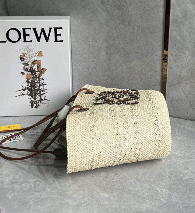 【LOEWE】ロエベ スーパーコピー アナグラム バスケットバッグ ミディアム（イラカヤシ&カーフ）ナチュラル/タン A223T43X02