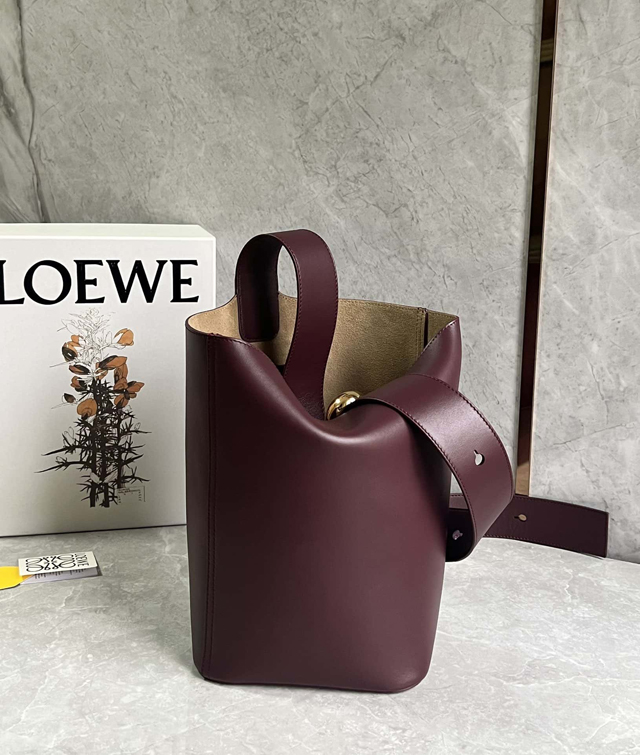 【LOEWE】ロエベ スーパーコピー ペブル バケットバッグ ミディアム（メローカーフ）ダークバーガンディ AANBBBWX01