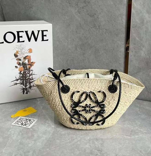 【LOEWE】ロエベ スーパーコピー アナグラム バスケットバッグ スモール （イラカヤシ＆カーフ）ナチュラル/ブラック A223P65X01