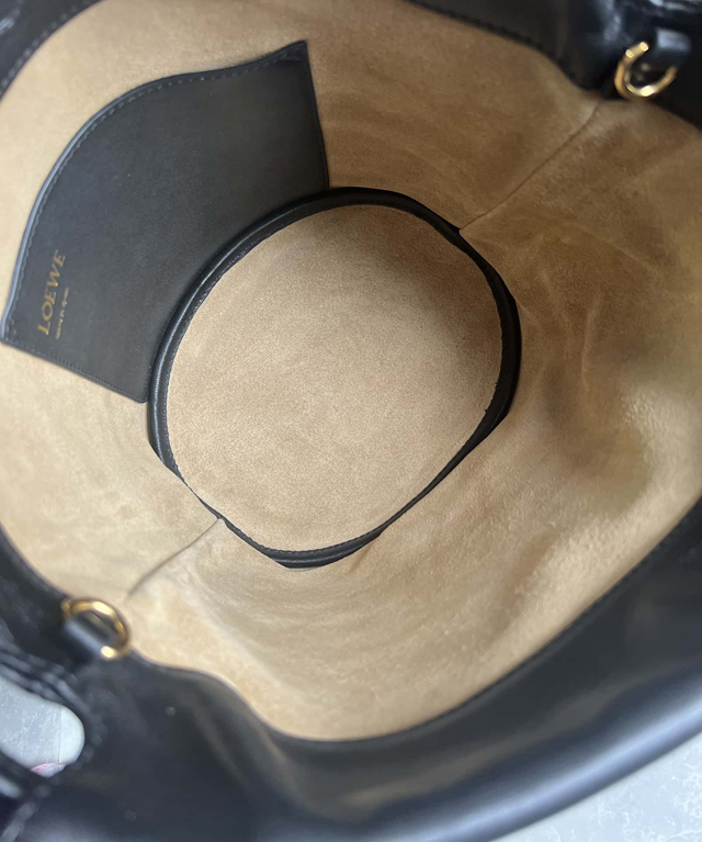 【LOEWE】ロエベ スーパーコピー フラメンコパース バケットバッグ（メローナパラム）ブラック A411FPBX02