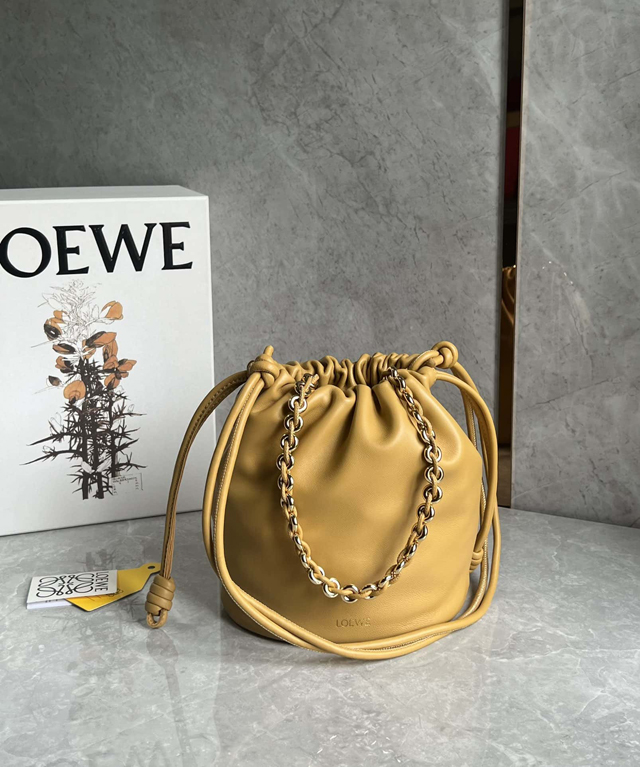 【LOEWE】ロエベ スーパーコピー フラメンコパース バケットバッグ（メローナパラム）サハラ A411FPBX02
