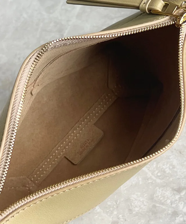 【LOEWE】ロエベ スーパーコピー パズルフォルド ポーチ（シャイニーナパカーフ）クレイグリーン C510PT1X01