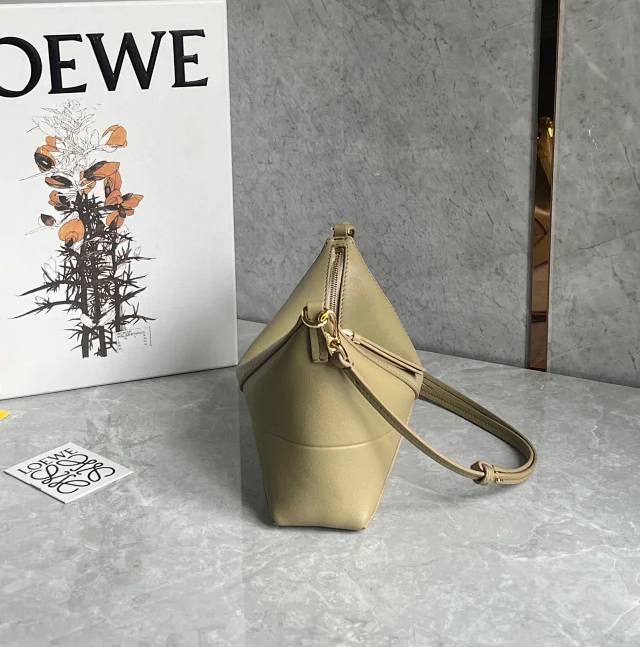 【LOEWE】ロエベ スーパーコピー パズルフォルド ポーチ（シャイニーナパカーフ）クレイグリーン C510PT1X01