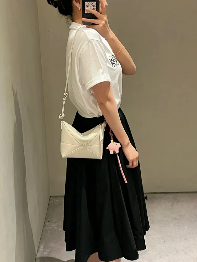 【LOEWE】ロエベ スーパーコピー パズルフォルド ポーチ（シャイニーナパカーフ）シーソルト C510PT1X01