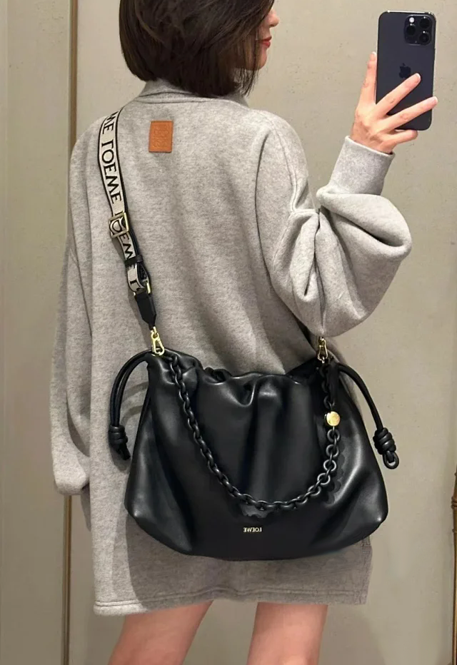 【LOEWE】ロエベ スーパーコピー フラメンコパース ラージ（メローナパラム） ブラック A411FPDX16