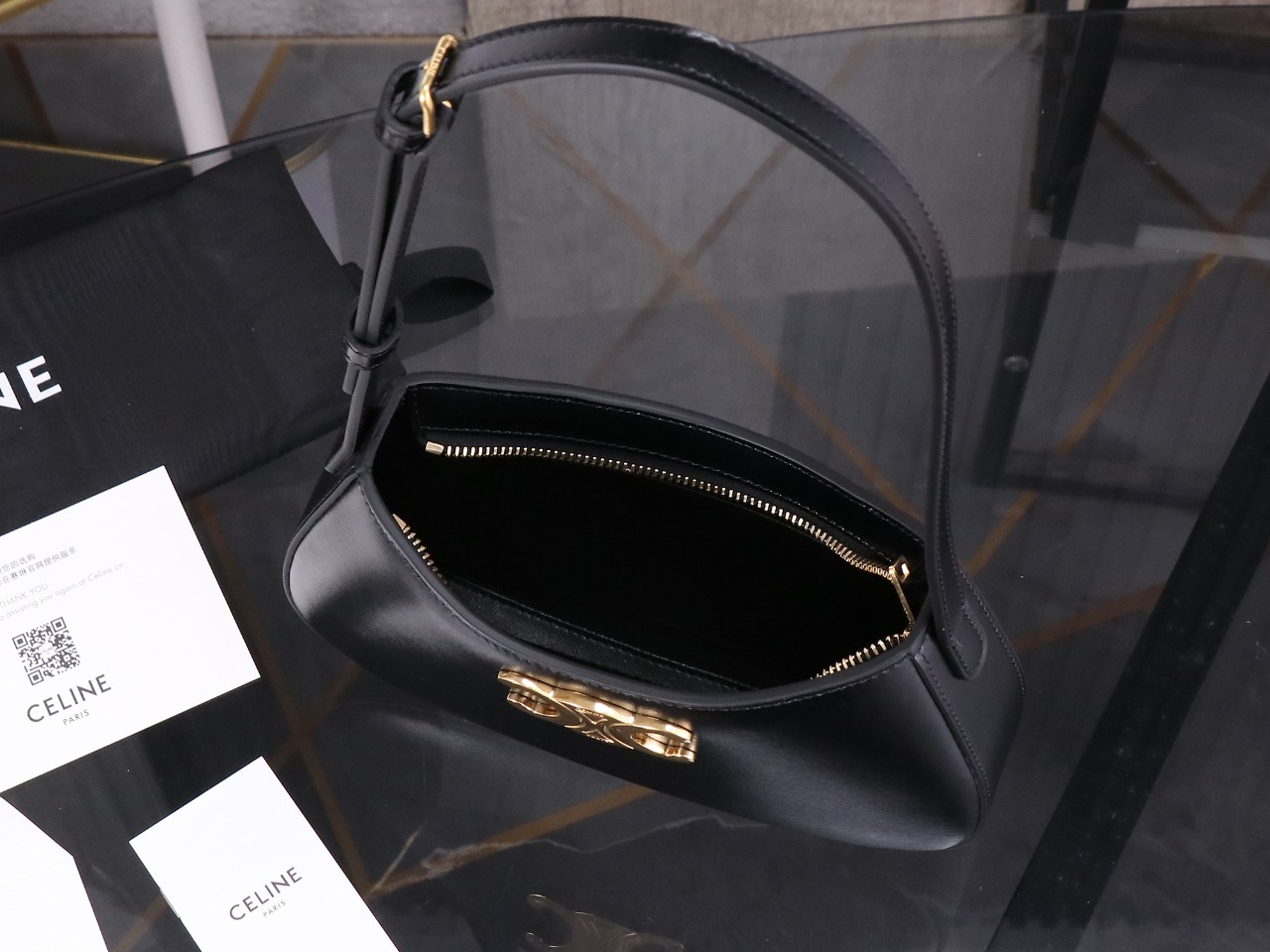 【CELINE】セリーヌ スーパーコピー ミディアム ティリー バッグ / シャイニーカーフスキン ブラック（115703BF4.38NO）