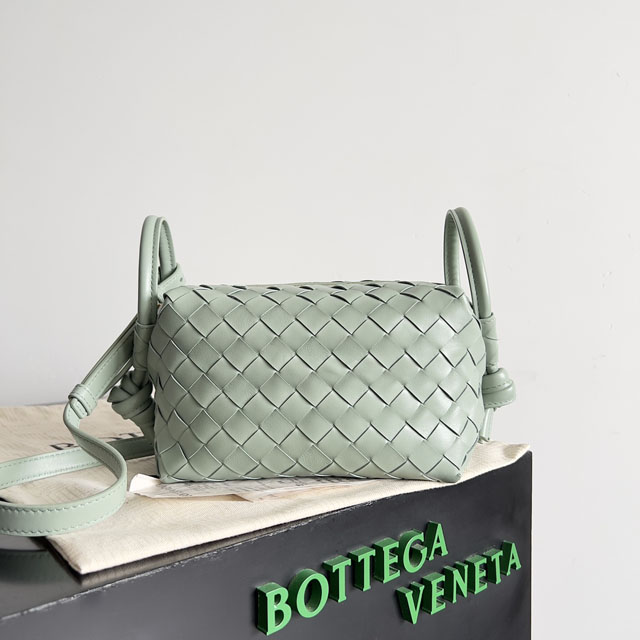 【BOTTEGA VENETA】ボッテガヴェネタ スーパーコピー スモール ループ クロスボディバッグ（796615V2HL13401）