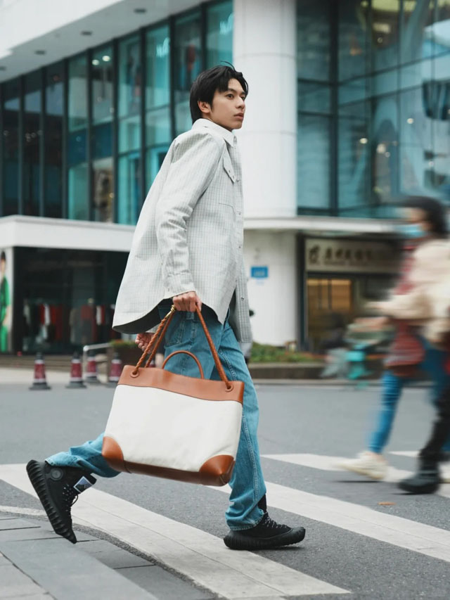 【BOTTEGA VENETA】ボッテガヴェネタ スーパーコピー ラージ アンディアーモ ショルダーバッグ（791594V42E19802）