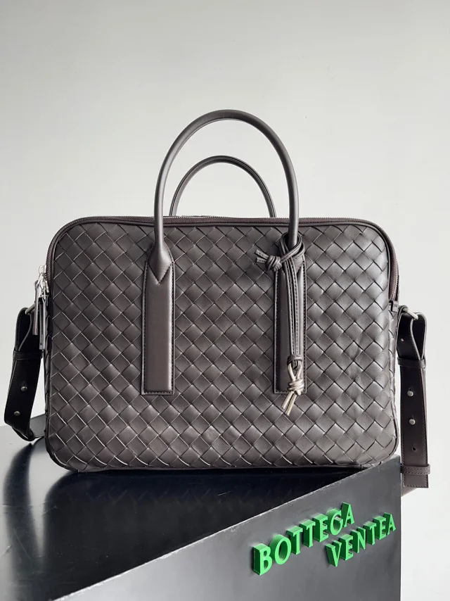 【BOTTEGA VENETA】ボッテガヴェネタ スーパーコピー ゲッタウェイ ラージ ブリーフケース（766361V2HL12145）
