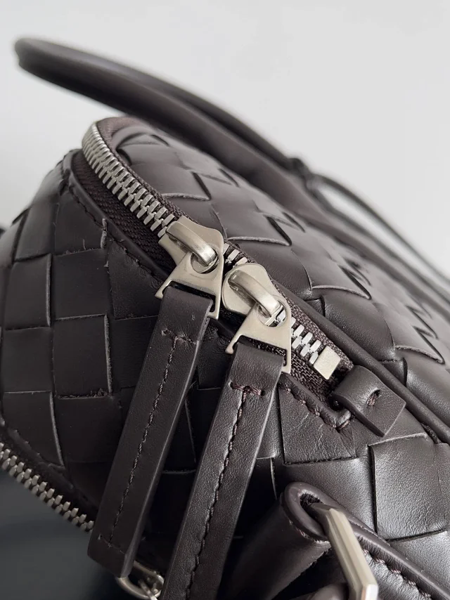 【BOTTEGA VENETA】ボッテガヴェネタ スーパーコピー ゲッタウェイ ラージ ブリーフケース（766361V2HL12145）