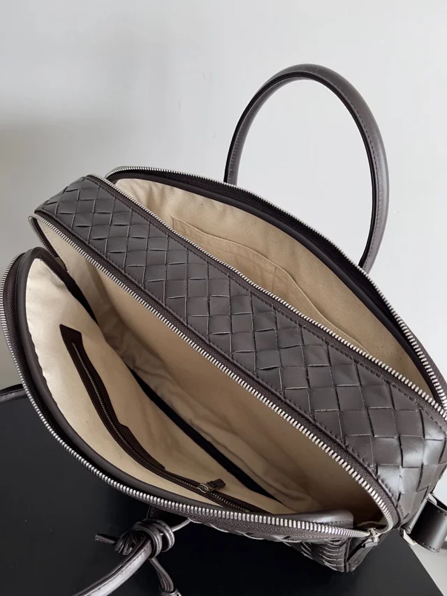 【BOTTEGA VENETA】ボッテガヴェネタ スーパーコピー ゲッタウェイ ラージ ブリーフケース（766361V2HL12145）