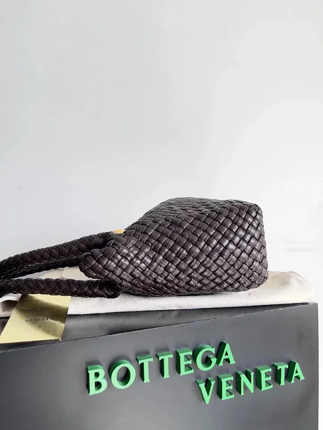 【BOTTEGA VENETA】ボッテガヴェネタ スーパーコピー トスカ イントレチャート スモール ハンドバッグ（716974V2EZ02190）