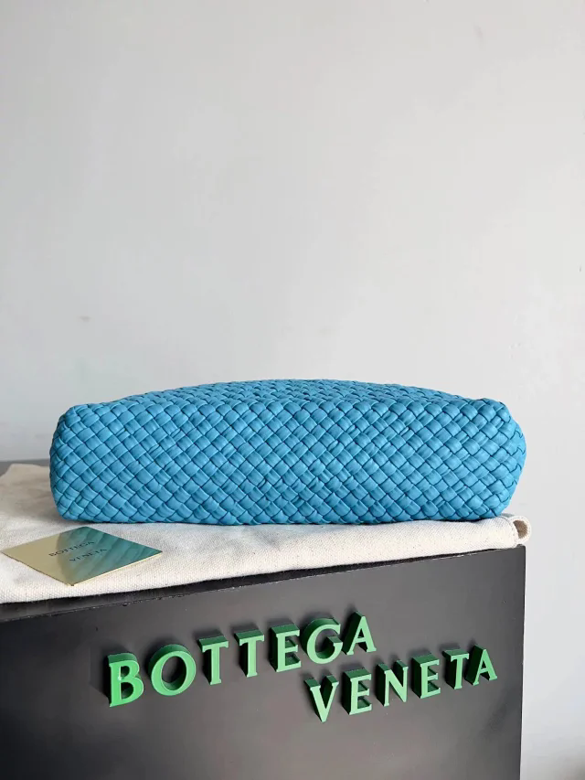 【BOTTEGA VENETA】ボッテガヴェネタ スーパーコピー トスカ イントレチャート スモール ハンドバッグ（716974）