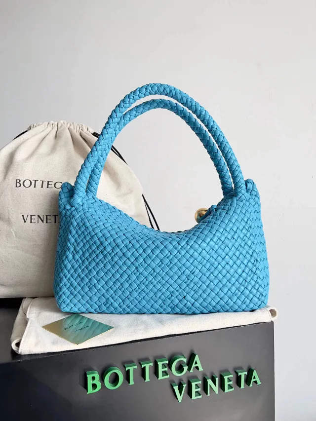 【BOTTEGA VENETA】ボッテガヴェネタ スーパーコピー トスカ イントレチャート スモール ハンドバッグ（716974）