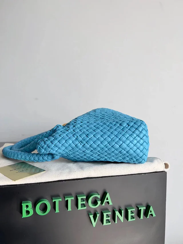 【BOTTEGA VENETA】ボッテガヴェネタ スーパーコピー トスカ イントレチャート スモール ハンドバッグ（716974）