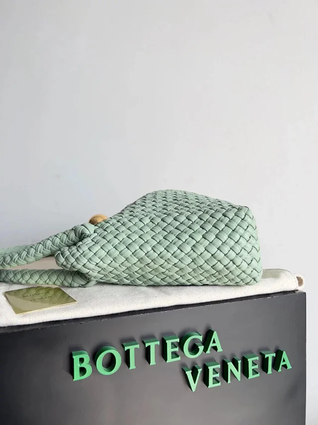 【BOTTEGA VENETA】ボッテガヴェネタ スーパーコピー トスカ イントレチャート スモール ハンドバッグ（716974）